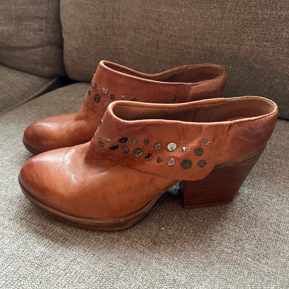 Sofft Brown Leather Heeled Boots with Studs